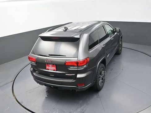 Used 2018 Jeep Grand Cherokee Trailhawk AWD/4WD image 19