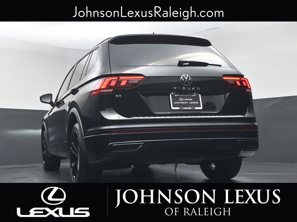 Used 2024 Volkswagen Tiguan SE R-Line FWD image 14