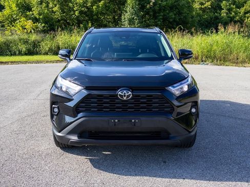 Used 2023 Toyota RAV4 XLE Premium image 31