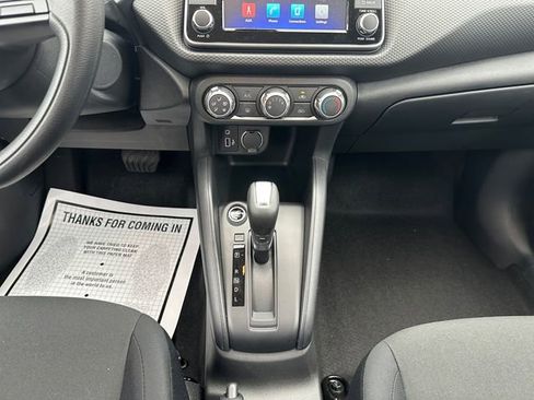 New 2025 Nissan Kicks Play S image 11