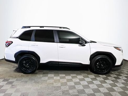 Used 2025 Subaru Forester Premium AWD/4WD image 8