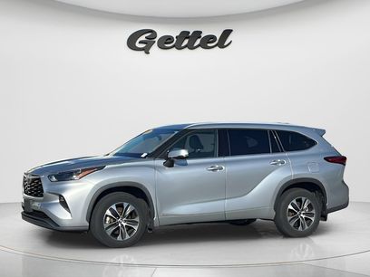 Used 2022 Toyota Highlander XLE