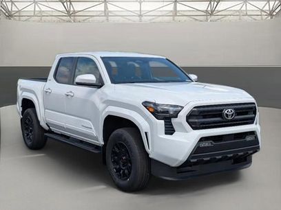 New 2025 Toyota Tacoma SR5