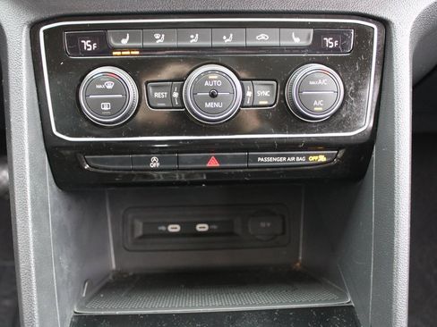 Certified 2022 Volkswagen Atlas SE image 17