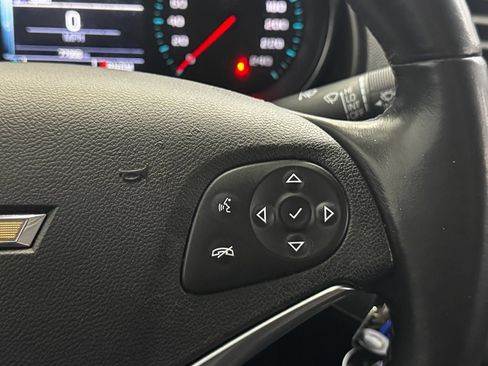 Used 2015 Chevrolet Impala LT FWD image 20