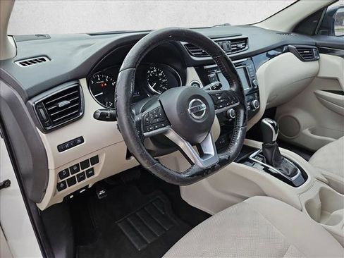 Used 2021 Nissan Rogue Sport SV image 10