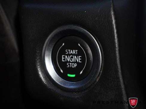 Used 2021 Chevrolet Tahoe Z71 w/ Luxury Package AWD/4WD image 34