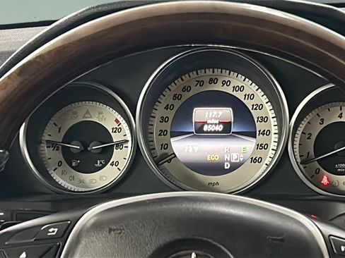 Used 2014 Mercedes-Benz E 550 Cabriolet image 23