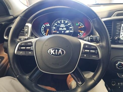 Used 2019 Kia Sorento SX w/ SX Touring Package image 12