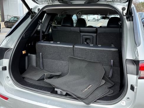 Used 2024 Mitsubishi Outlander SE image 15