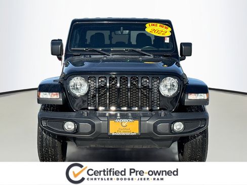 Used 2022 Jeep Gladiator Sport image 15