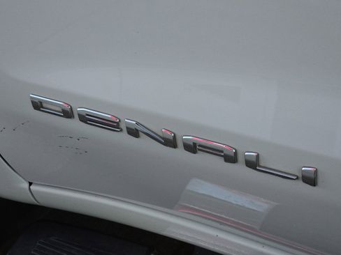 Used 2022 GMC Sierra 1500 Denali image 25