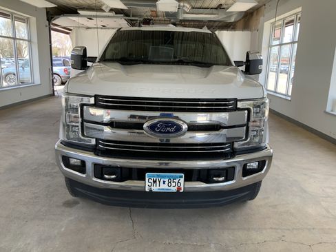 Used 2019 Ford F250 Lariat w/ Lariat Ultimate Package AWD/4WD image 3
