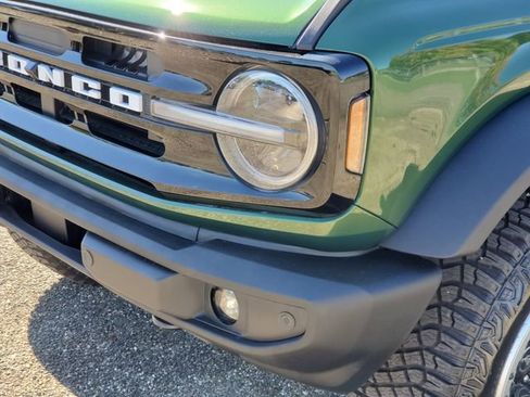 New 2024 Ford Bronco Outer Banks w/ Sasquatch Package image 12