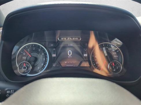 Used 2020 RAM 1500 Big Horn AWD/4WD image 6