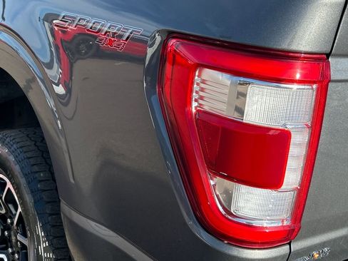 Used 2022 Ford F150 Lariat w/ Max Trailer Tow Package image 30