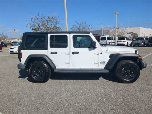 Used 2021 Jeep Wrangler Unlimited Sport image 3