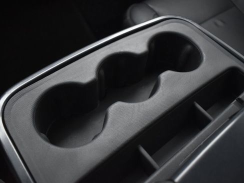 Used 2018 Chevrolet Silverado 1500 LT w/ All Star Edition image 13