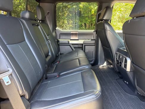 Used 2022 Ford F250 Lariat w/ Lariat Ultimate Package AWD/4WD image 31