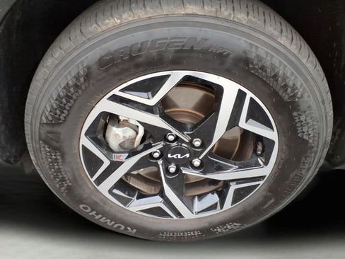 Used 2025 Kia Sportage LX AWD/4WD image 9