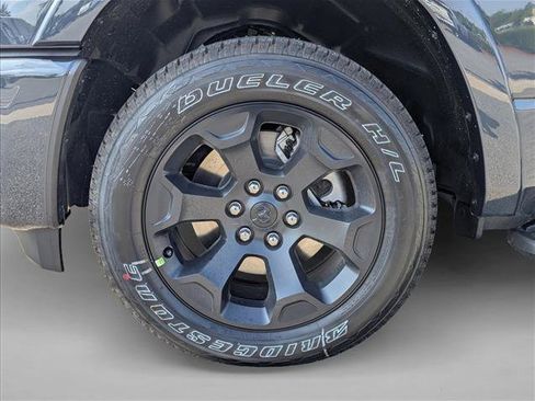 New 2026 RAM 1500 Big Horn AWD/4WD image 9
