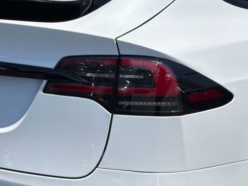 Used 2023 Tesla Model X AWD/4WD image 28