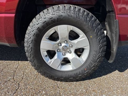Used 2020 RAM 1500 Big Horn AWD/4WD image 10