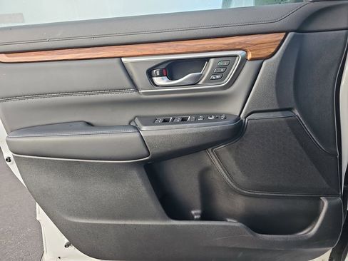 Used 2022 Honda CR-V Touring image 32