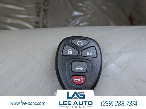 Used 2006 Cadillac DTS w/1SB image 24