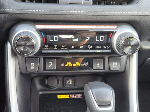 Used 2025 Toyota RAV4 XLE Premium w/ Weather Package image 21