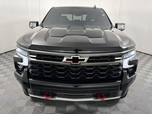 Used 2023 Chevrolet Silverado 1500 ZR2 w/ Technology Package image 2