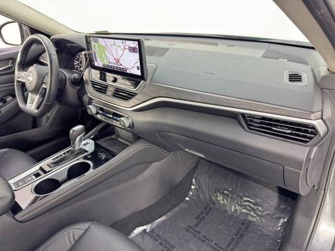 Used 2023 Nissan Altima 2.5 SL image 14
