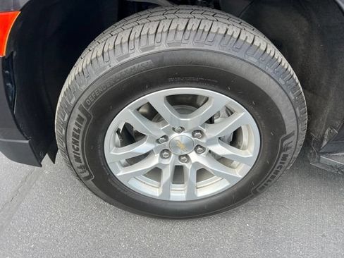 Certified 2023 Chevrolet Tahoe LT AWD/4WD image 13