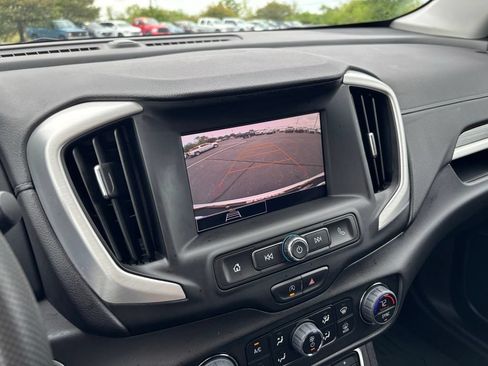 Used 2023 GMC Terrain SLE w/ Driver Convenience Package FWD image 36