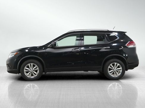 Used 2016 Nissan Rogue SV w/ SV Premium Package AWD/4WD image 2