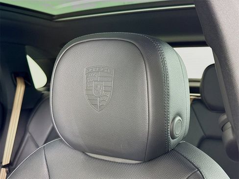 New 2026 Porsche Cayenne S image 15