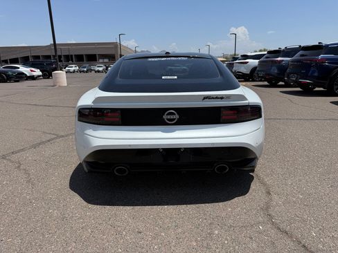 Certified 2023 Nissan Z w/ Floor Mat Package (L93) RWD image 6