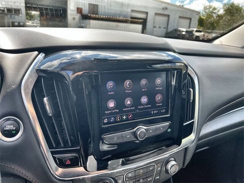 Used 2021 Chevrolet Traverse LS FWD image 13
