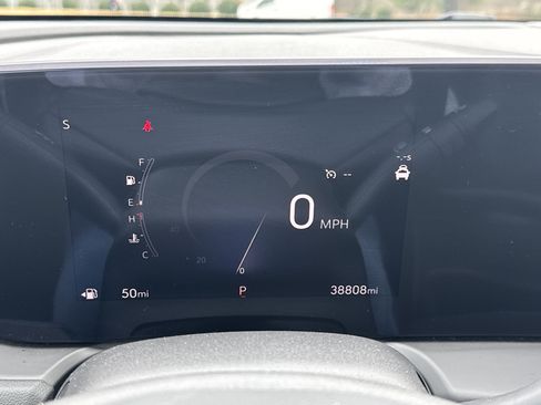 Used 2024 Buick Encore GX Sport Touring image 11