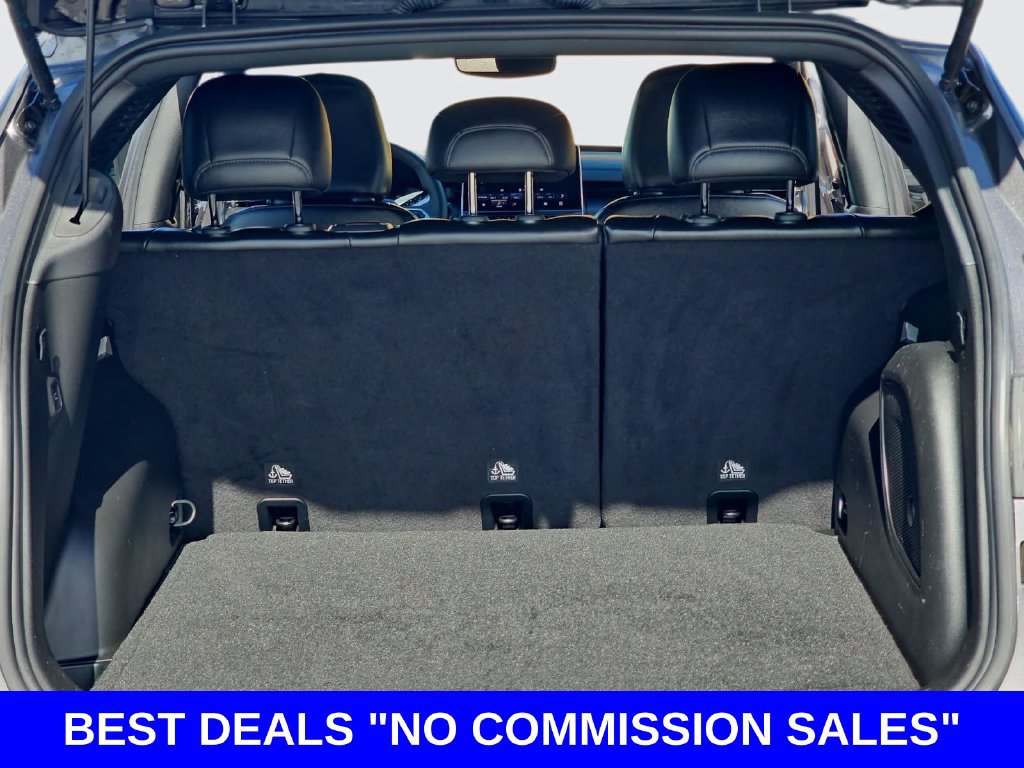 Used 2023 Jeep Compass Latitude w/ Sun and Sound Group AWD/4WD image 12