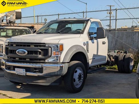 Used 2021 Ford F550 2WD Regular Cab Super Duty image 3