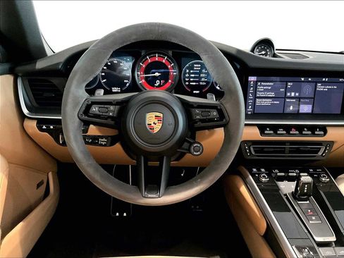 Used 2020 Porsche 911 Carrera S RWD image 16