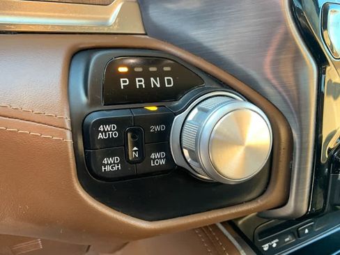 Used 2019 RAM 1500 Limited image 25