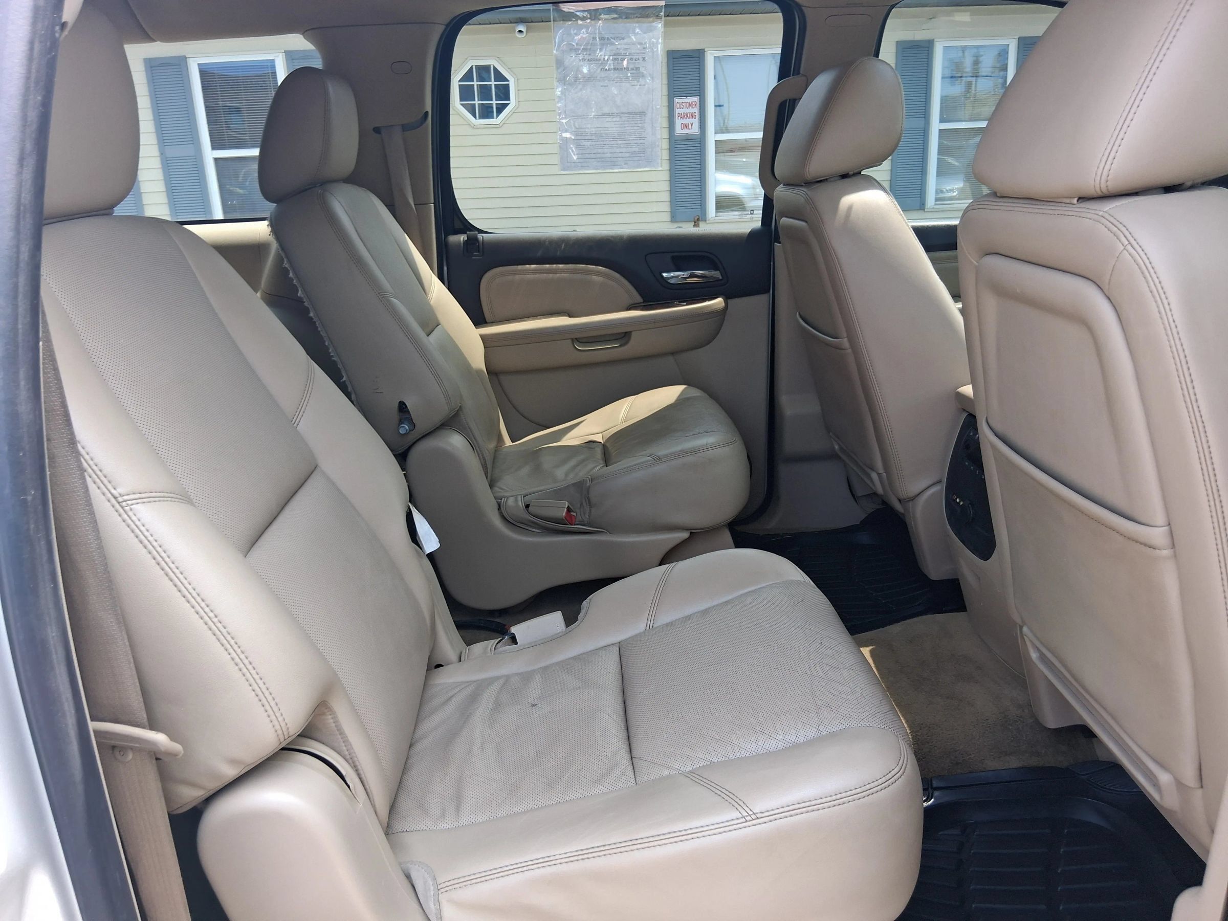 Used 2012 GMC Yukon XL Denali AWD/4WD image 25