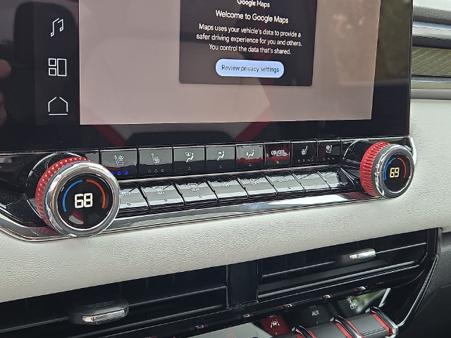 Used 2026 GMC Canyon AT4X AWD/4WD image 13