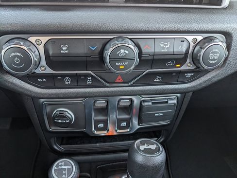 New 2026 Jeep Wrangler Sport image 25