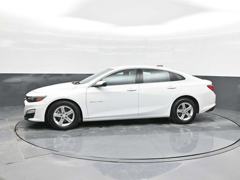 Used 2022 Chevrolet Malibu LS w/ Driver Confidence Package II FWD image 5