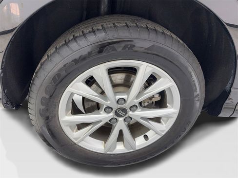 Used 2025 Audi Q3 2.0T Premium image 86