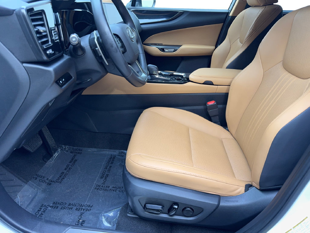 Used 2025 Lexus NX 250 FWD image 28