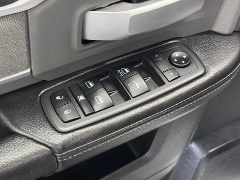 Used 2021 RAM 2500 Big Horn image 25